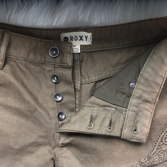 Roxy shorts - Picture 3 of 3